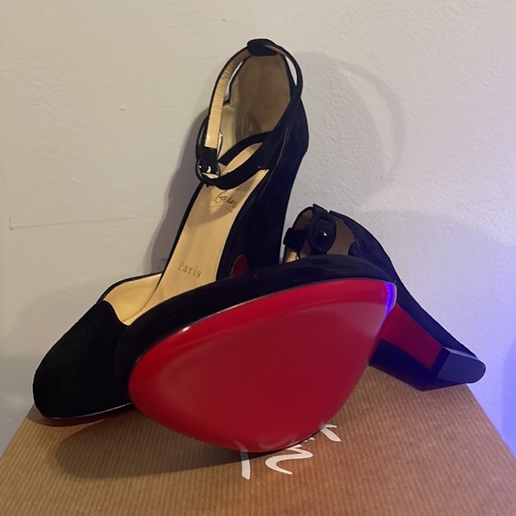 Christian Louboutin Aketi 100 Veau Velours in Black - Size 37.5 - Picture 1 of 5